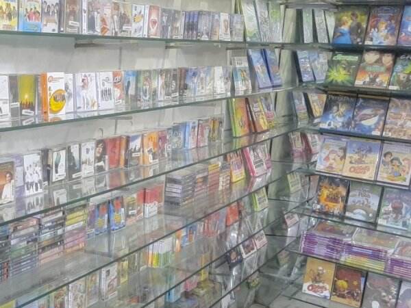 band favorit tempo dulu koleksi kaset lawas 